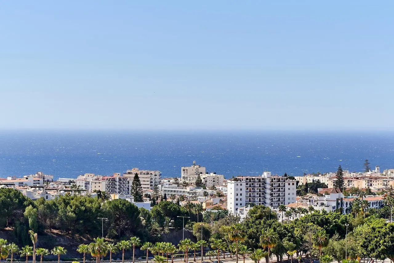 2-Bedroom Apartment With Seaview ネルハ 0*,  スペイン