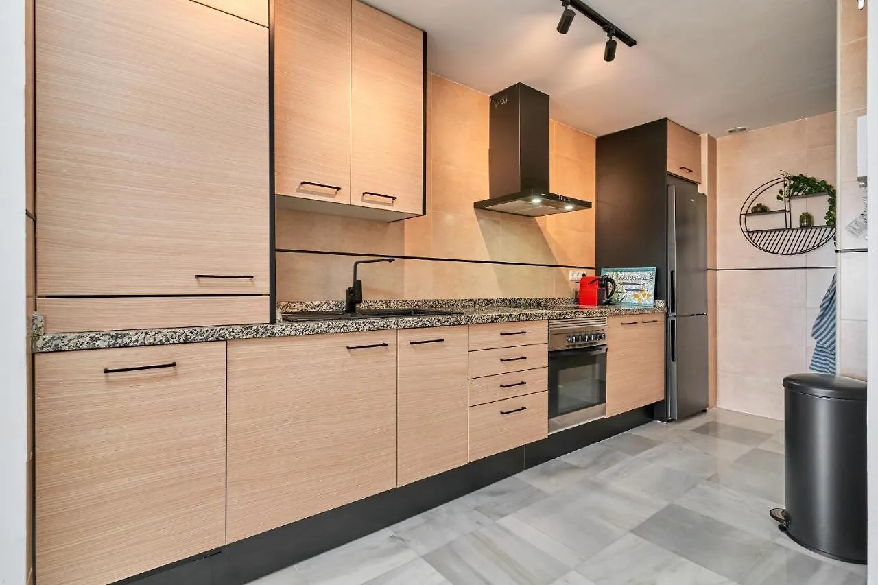 2-Bedroom Apartment With Seaview ネルハ