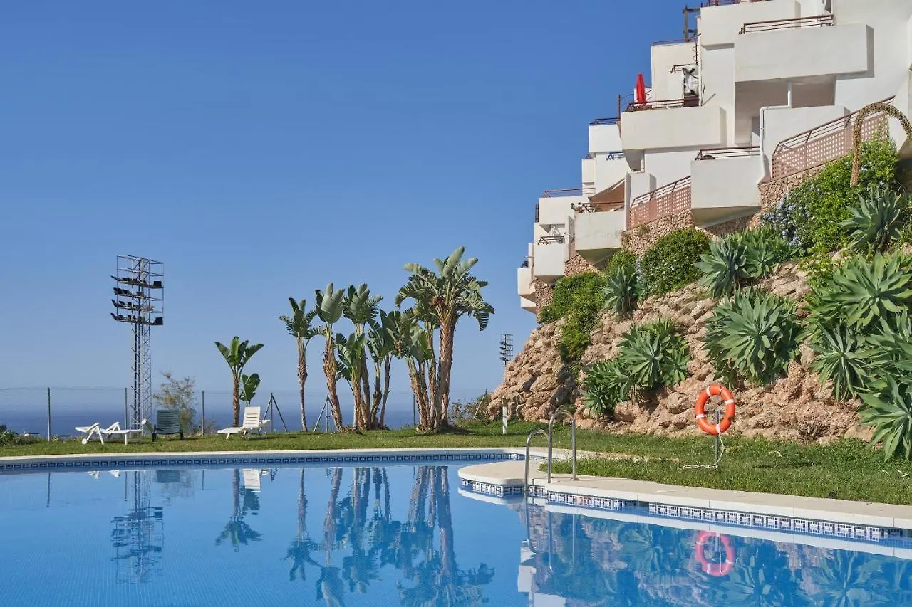 2-Bedroom Apartment With Seaview ネルハ
